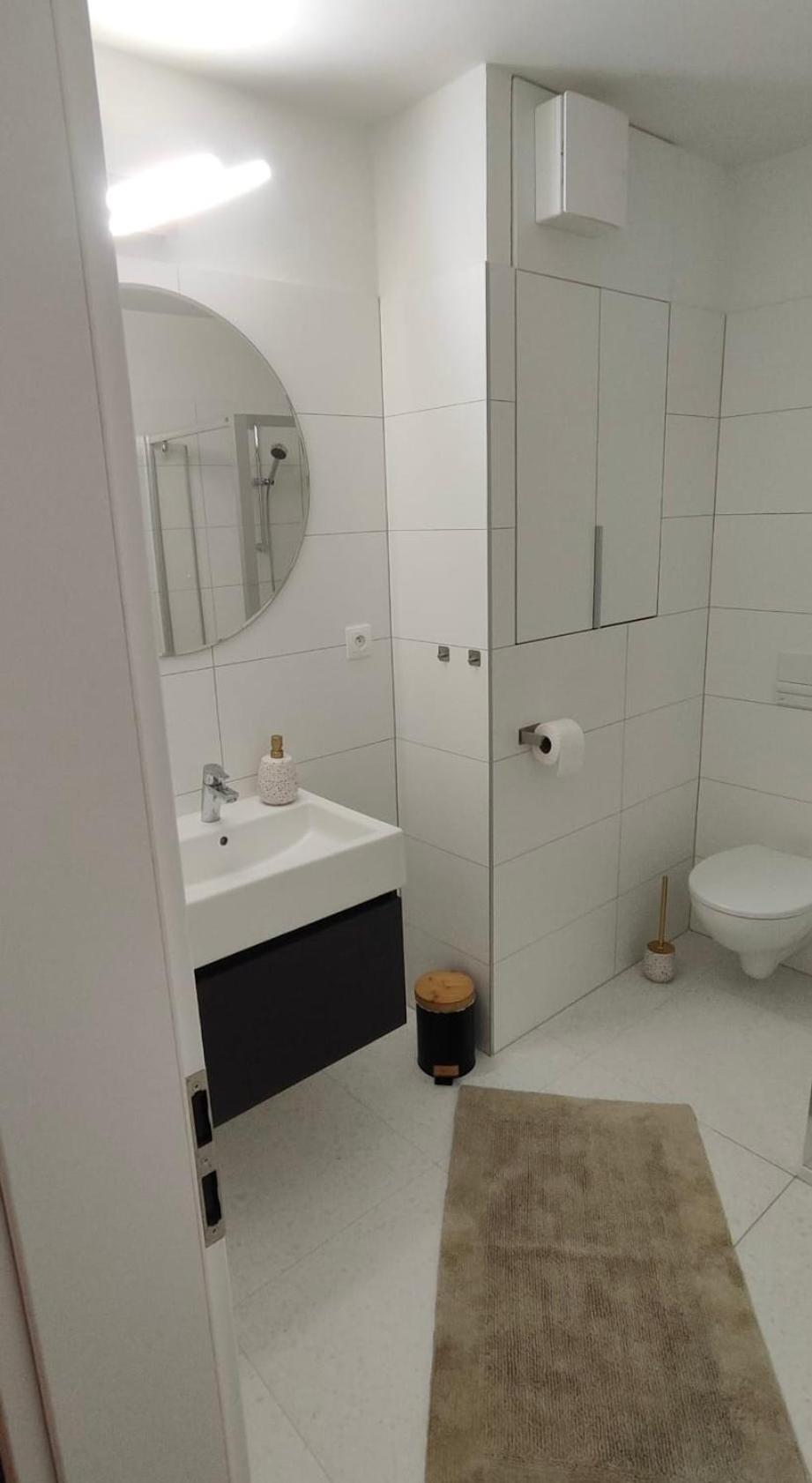 New With Free Garage Parking Near The Airport Bratislava