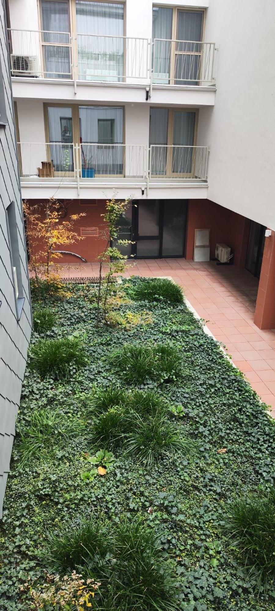 New With Free Garage Parking Near The Airport Apartmán *